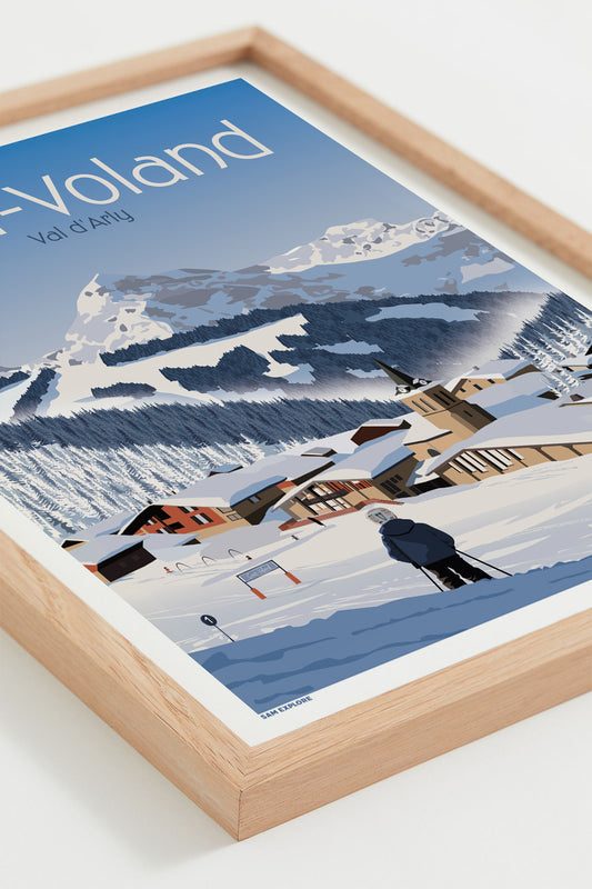 Affiche Crest-Voland – village savoyard et montagnes enneigées, vue encadrée bois