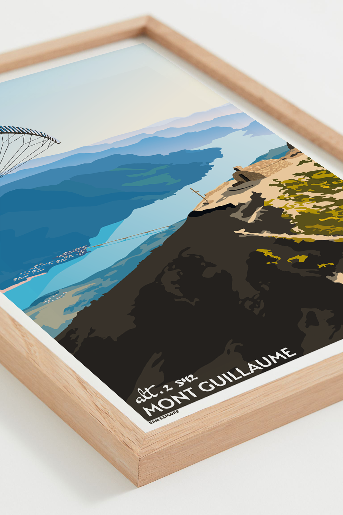 Affiche Mont Guillaume – parapente au dessus du sommet du Mont Guillaume, encadrée bois