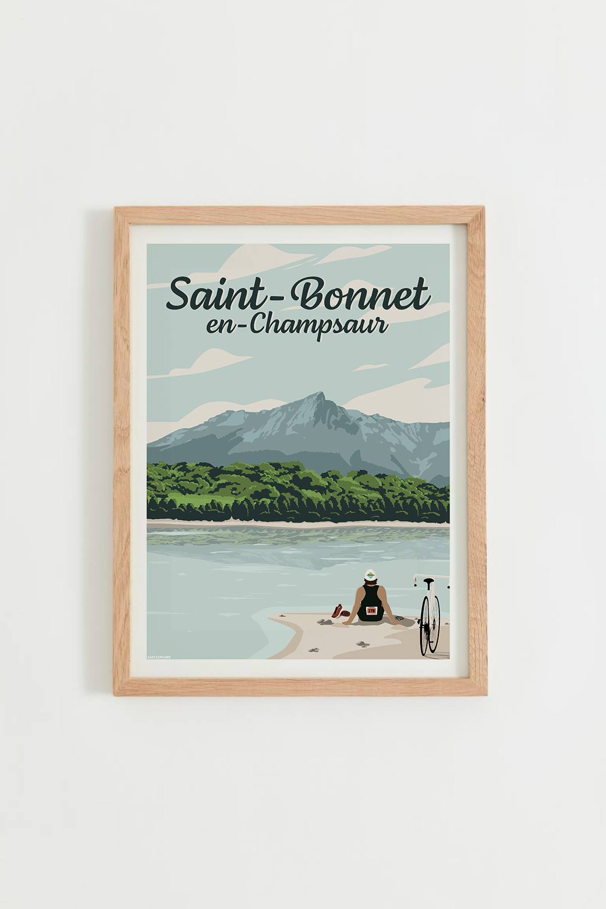 Affiche Saint-Bonnet-en-Champsaur – triathlète au plan d’eau du Champsaur, cadre bois